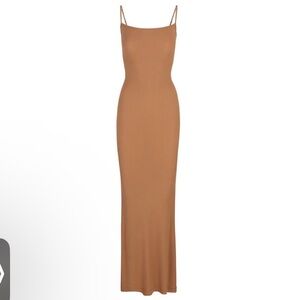 Classic Skims Dress in Camel